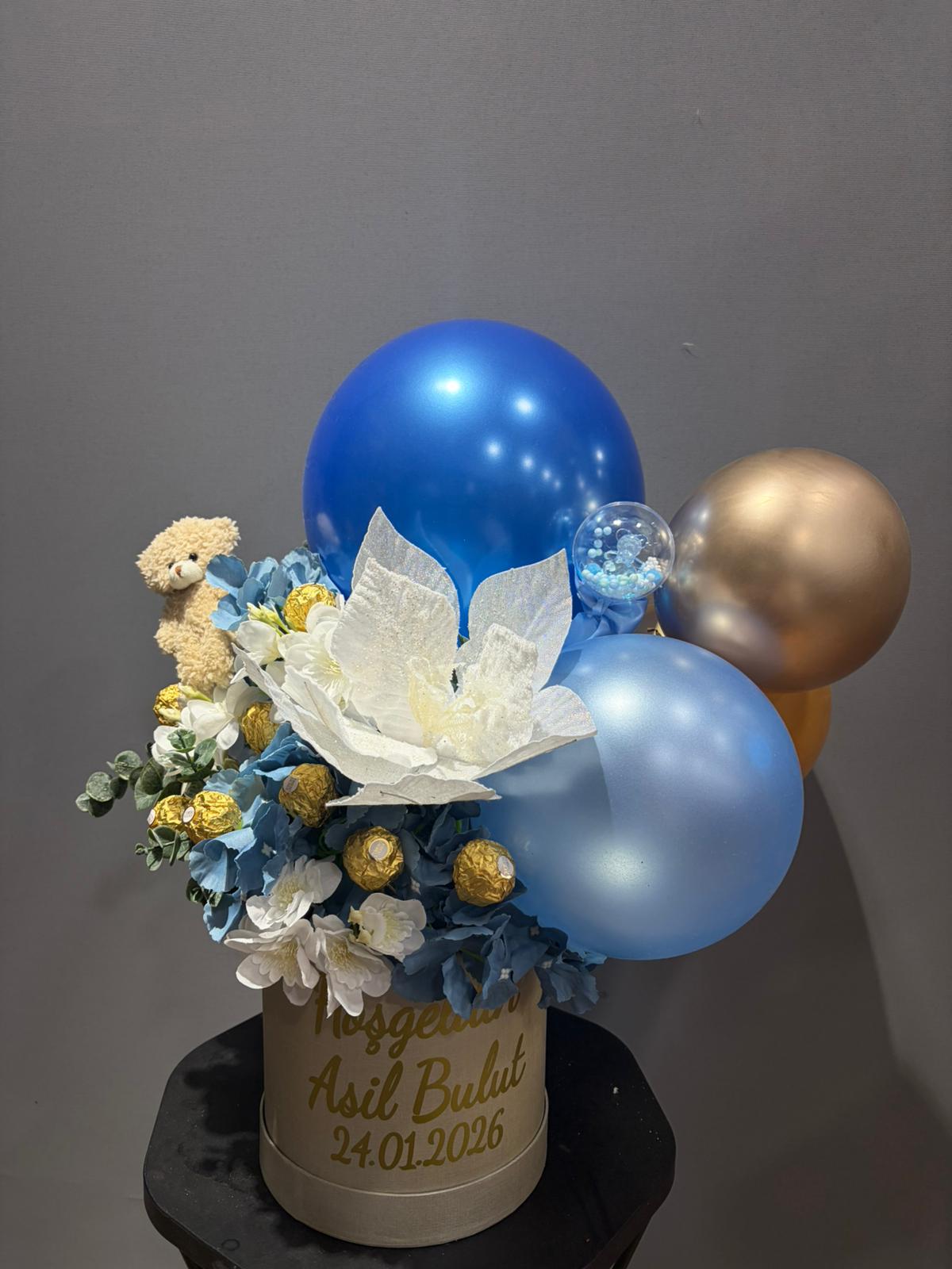 balonlu çikolatalı hoşgeldin bebek çiçeği