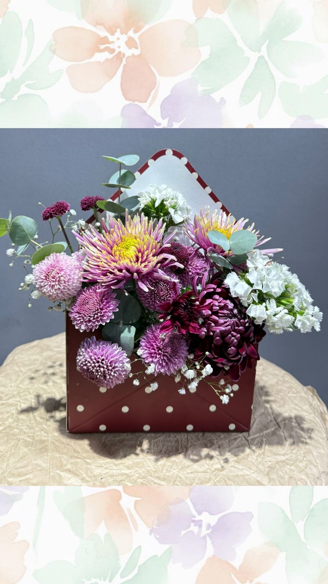 bordo zarf kutuda karışık arajman