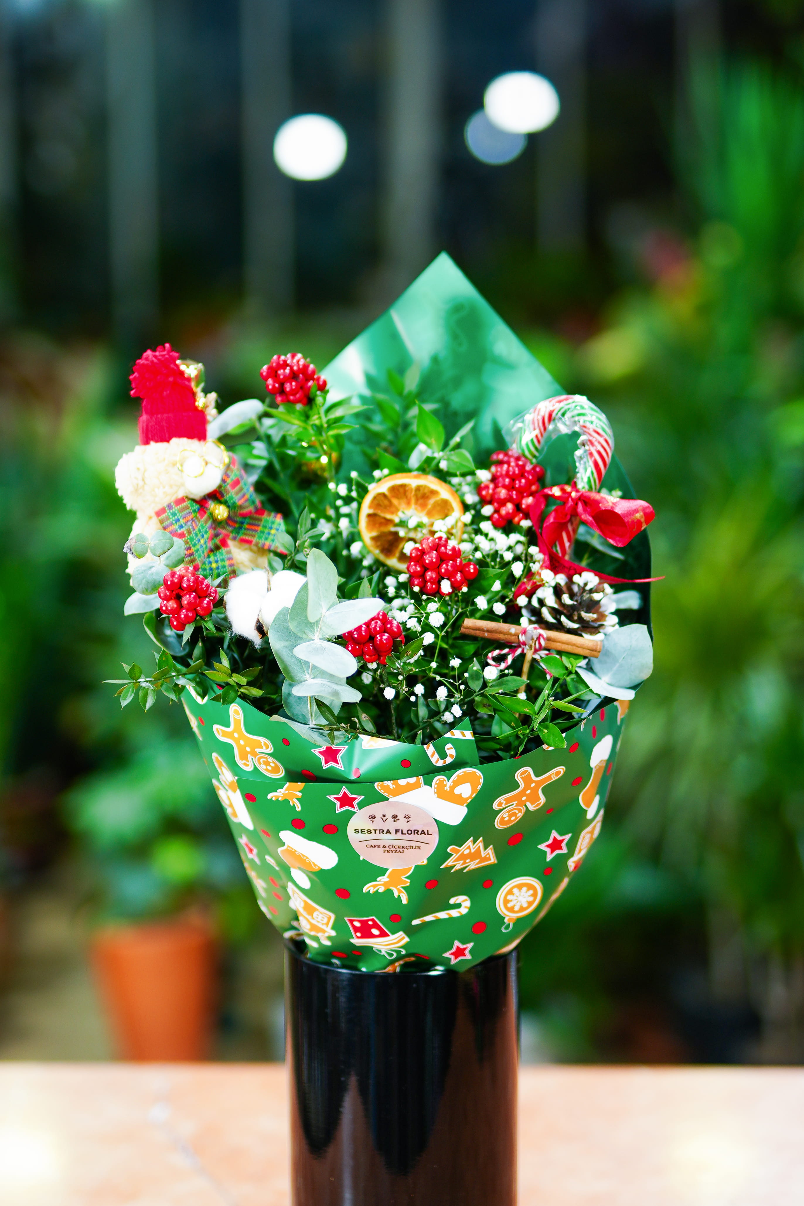 KOKİNA 6LI ELYAPIMI OYUNCAKLI BASTON ŞEKERLİ BUKET