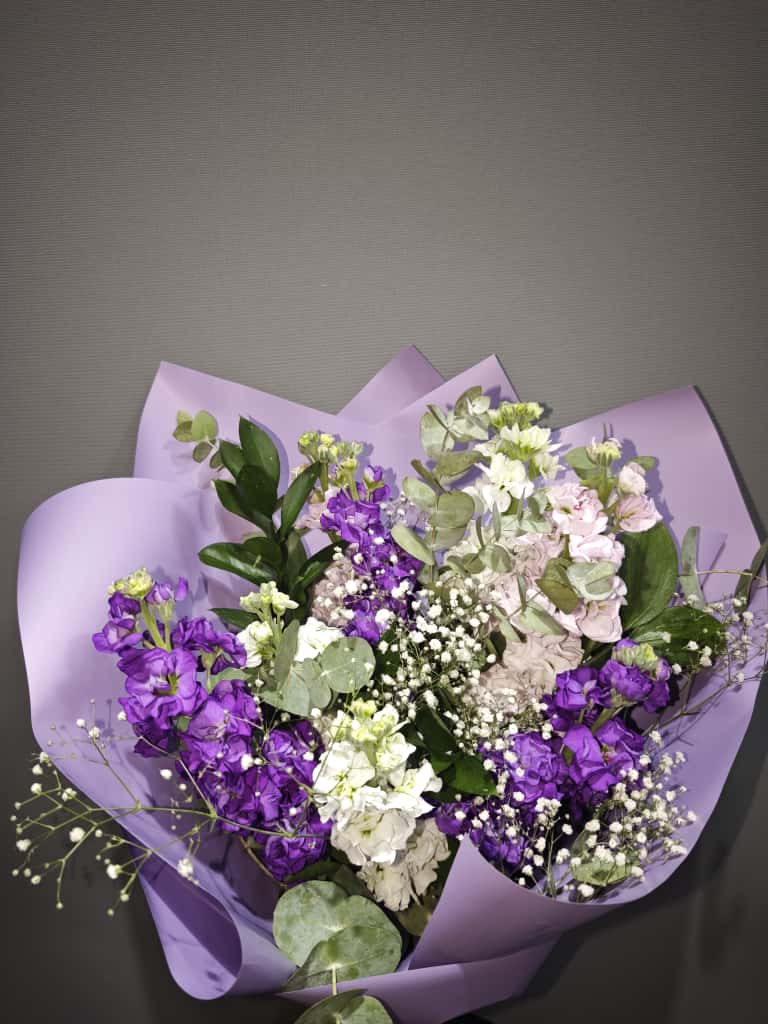 Pembe Beyaz Mor Şebboy Buketi 