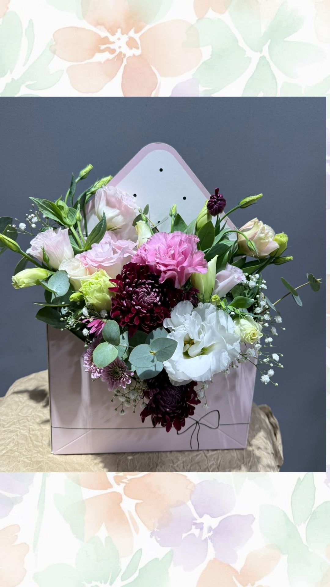 pembe zarf kutuda kasımpatı arajmanı